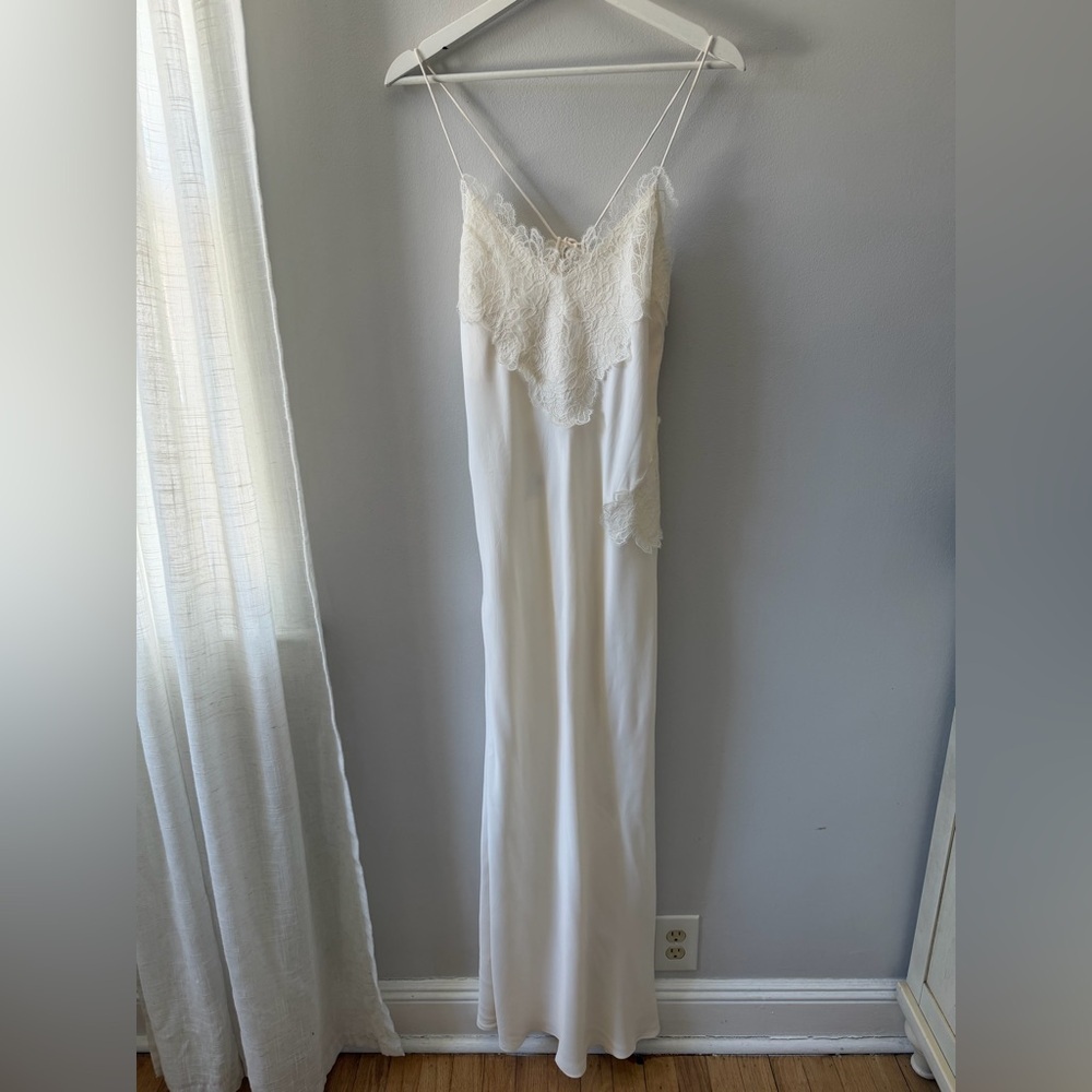 RÓHE Lace-trimmed Satin Maxi Dress - Picture 2 of 9
